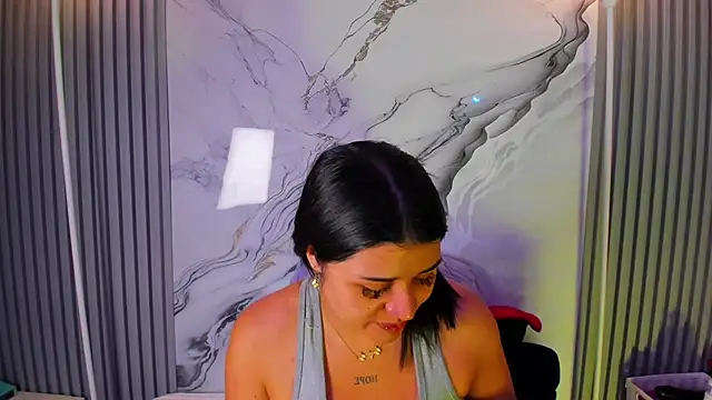 venusowen  online show from 8, 6, 2026