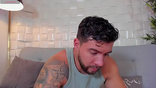 Snapshot of _dreammr1_ chatting on 22, 12, 2024 dreammr1 online show from 22, 12, 2024