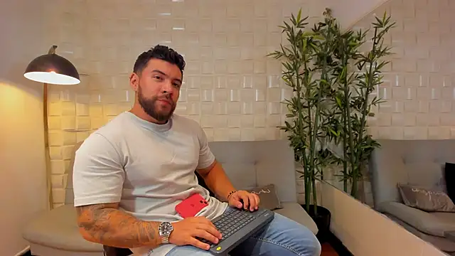 Snapshot of _dreammr1_ chatting on 14, 1, 2025 dreammr1 online show from 14, 1, 2025