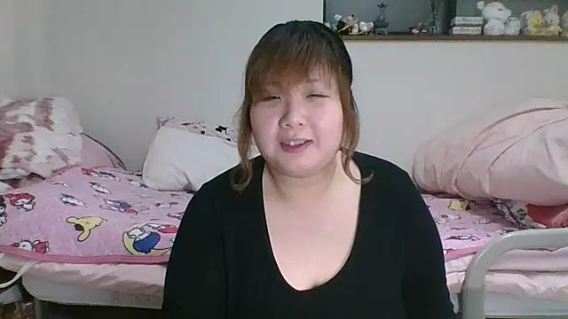 Snapshot of SAKU-RA-chan chatting on 1, 3, 2025 SAKU-RA-chan online show from 1, 3, 2025