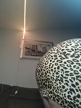 Snapshot of Genoveva73sexy chatting on 8, 3, 2025 Genoveva73sexy online show from 8, 3, 2025