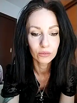 dahlia 82 online show from 15, 7, 2026