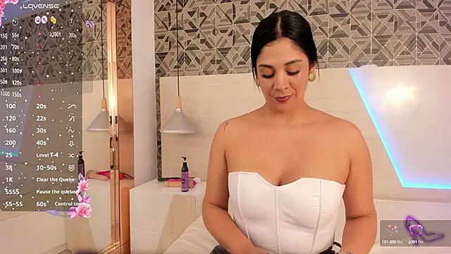 IvannaAnggel online show from 24, 1, 2025