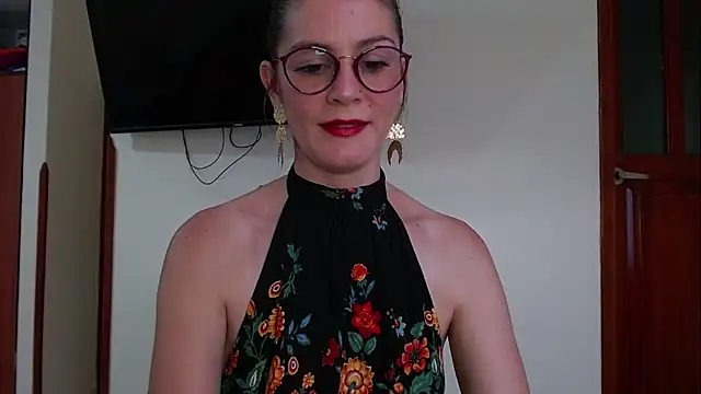 Snapshot of Hanny_24 chatting on 19, 12, 2024 Hanny 24 online show from 19, 12, 2024