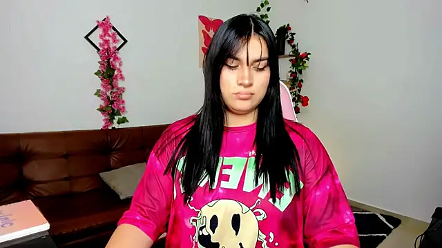 Emic  online show from 24, 2, 2025