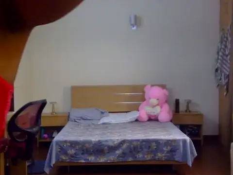 Cutesamiksha online show from 4, 1, 2025
