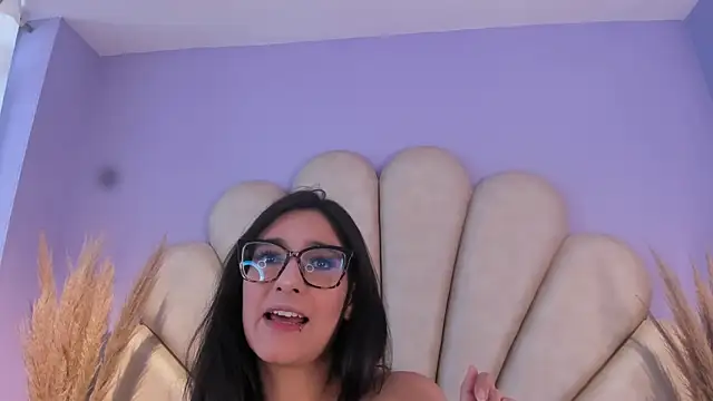 Isis Osman online show from 27, 6, 2026