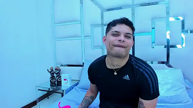 MelissaAndZeuss online show from 22, 3, 2025