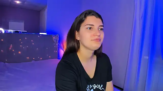 Laura Leee online show from 6, 5, 2026