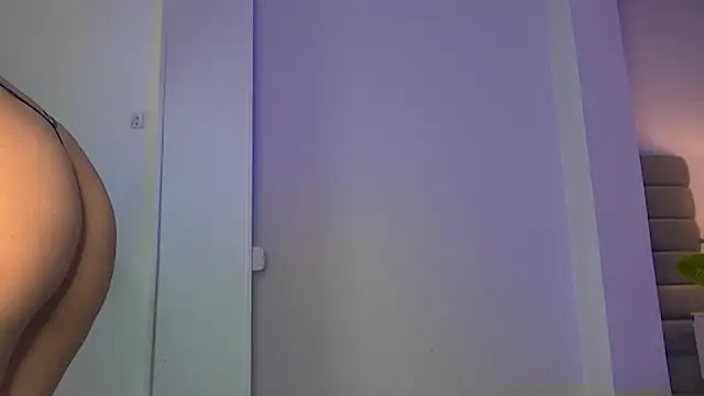 Madie  collins online show from 4, 7, 2026