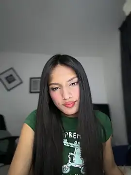 Snapshot of Dulceeany chatting on 4, 12, 2025 Dulceeany online show from 4, 12, 2025