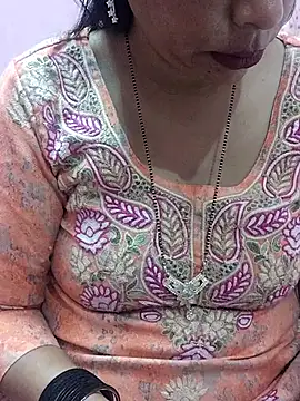 Snapshot of Urmila_bhabhii chatting on 4, 3, 2025 Urmila bhabhii online show from 4, 3, 2025