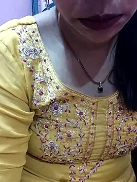 Snapshot of Urmila_bhabhii chatting on 8, 3, 2025 Urmila bhabhii online show from 8, 3, 2025