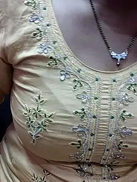 Snapshot of Urmila_bhabhii chatting on 10, 3, 2025 Urmila bhabhii online show from 10, 3, 2025