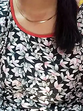 Snapshot of Urmila_bhabhii chatting on 22, 3, 2025 Urmila bhabhii online show from 22, 3, 2025