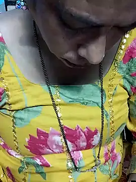 Snapshot of Urmila_bhabhii chatting on 9, 10, 2025 Urmila bhabhii online show from 9, 10, 2025