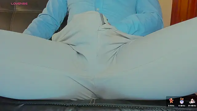 Snapshot of MrLonely02 chatting on 13, 12, 2024 MrLonely02 online show from 13, 12, 2024