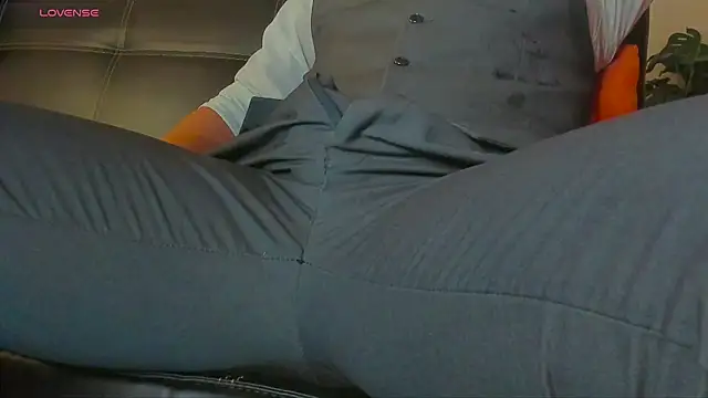 Snapshot of MrLonely02 chatting on 9, 1, 2025 MrLonely02 online show from 9, 1, 2025