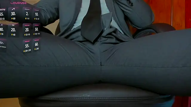 Snapshot of MrLonely02 chatting on 19, 2, 2025 MrLonely02 online show from 19, 2, 2025