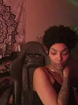 butterflybootyy online show from 6, 12, 2024