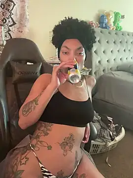 butterflybootyy online show from 6, 12, 2024