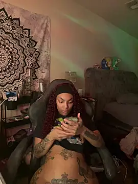 butterflybootyy online show from 17, 12, 2024