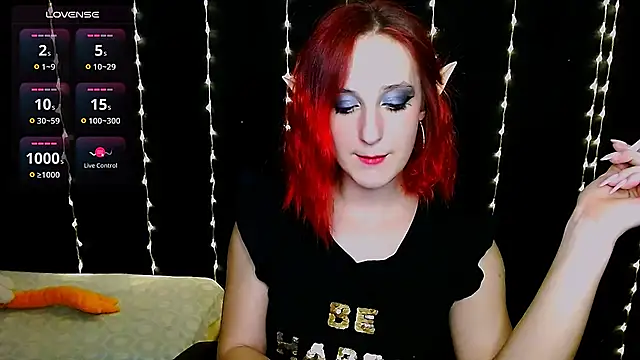 AgathaNoxe online show from 2, 2, 2025