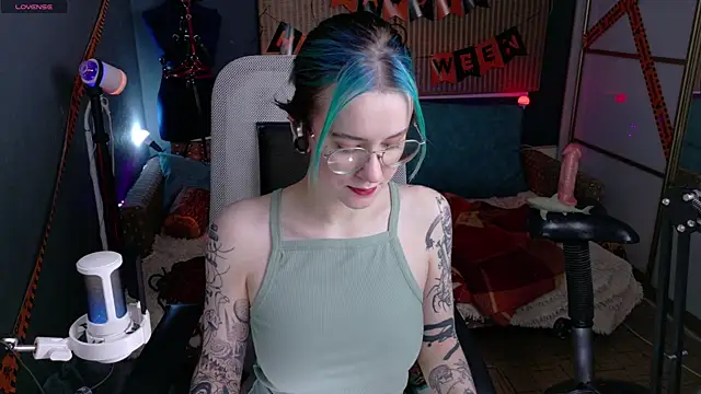 Snapshot of Cumpotik_Eve chatting on 16, 12, 2025 Cumpotik Eve online show from 16, 12, 2025