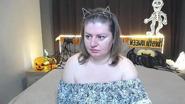 Snapshot of ZannaDreil chatting on 20, 10, 2025 ZannaDreil online show from 20, 10, 2025