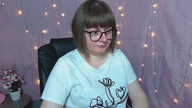 ZannaDreil online show from 6, 5, 2026