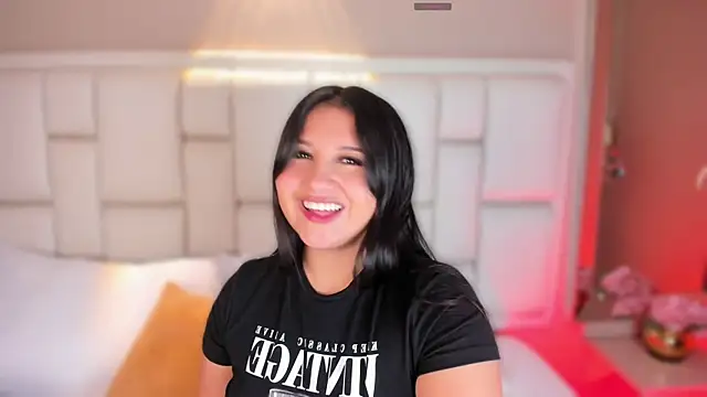 AvyMilton online show from 6, 3, 2026