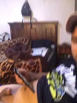 Snapshot of SINUECASTILLO chatting on 6, 3, 2025 SINUECASTILLO online show from 6, 3, 2025