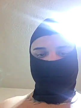 Snapshot of SINUECASTILLO chatting on 15, 3, 2026 SINUECASTILLO online show from 15, 3, 2026