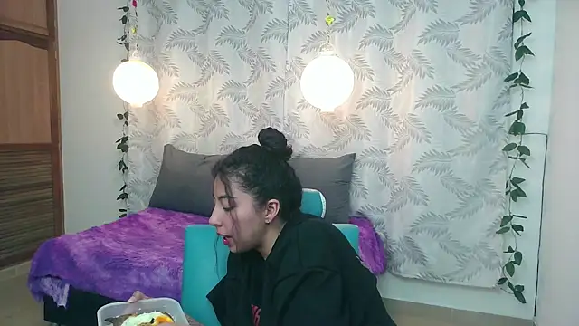 Mya paris online show from 24, 1, 2025