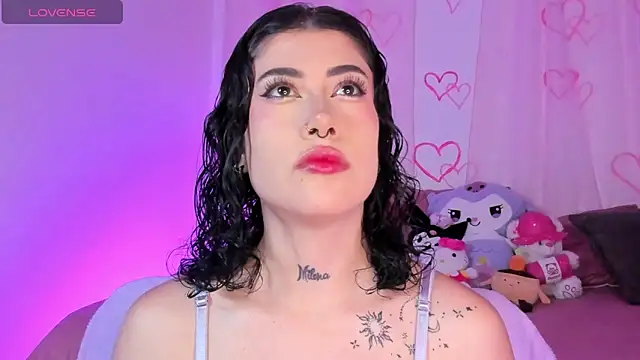 Snapshot of melody_suarez chatting on 28, 9, 2025 melody suarez online show from 28, 9, 2025