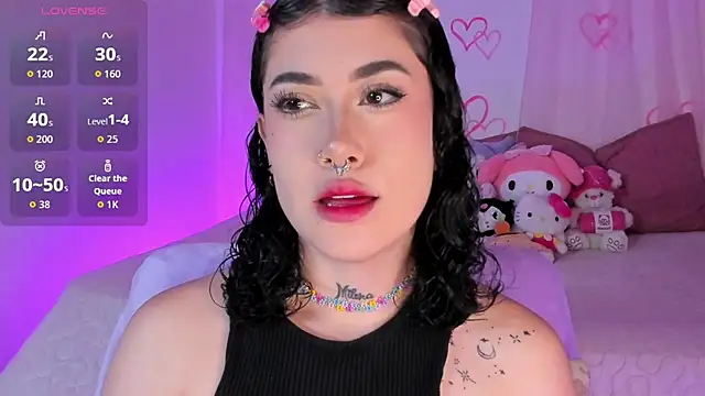 Snapshot of melody_suarez chatting on 11, 10, 2025 melody suarez online show from 11, 10, 2025