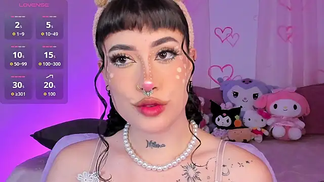 Snapshot of melody_suarez chatting on 18, 10, 2025 melody suarez online show from 18, 10, 2025