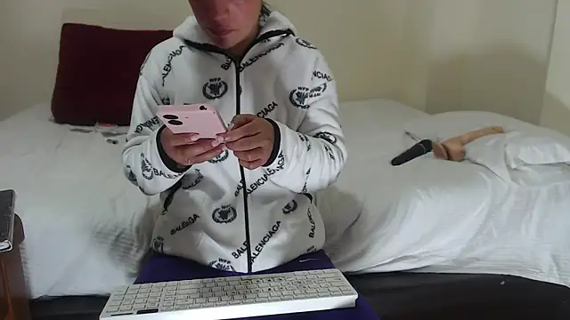 Snapshot of michel_ex33 chatting on 20, 3, 2025 michel ex33 online show from 20, 3, 2025