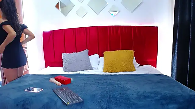 Cristal moon1 online show from 15, 3, 2025