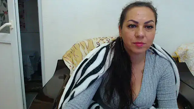 MissElla online show from 7, 11, 2025