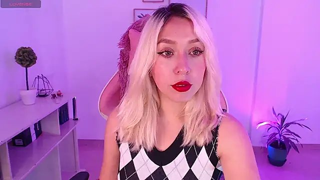 Snapshot of Dahlia__espresso chatting on 31, 1, 2025 Dahlia espresso online show from 31, 1, 2025