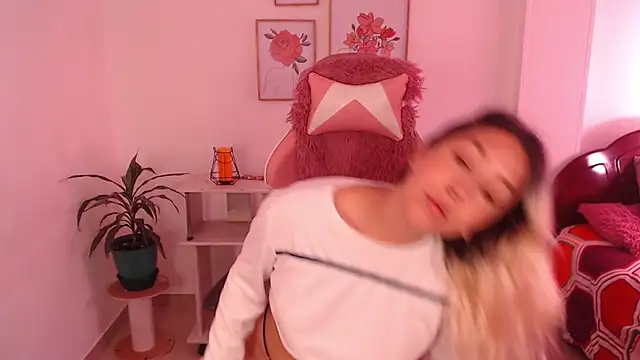 Snapshot of Dahlia__espresso chatting on 17, 9, 2025 Dahlia espresso online show from 17, 9, 2025