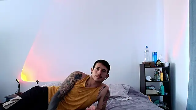 anika lowen02 online show from 10, 12, 2024