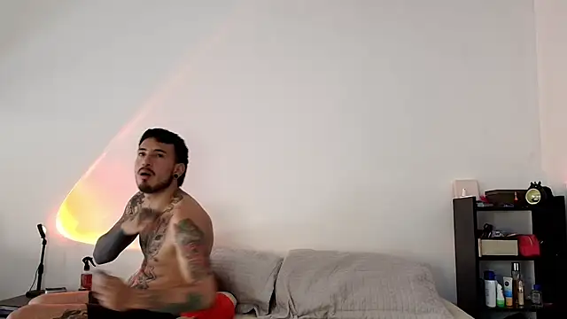 anika lowen02 online show from 4, 3, 2025