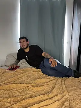 anika lowen02 online show from 28, 10, 2025