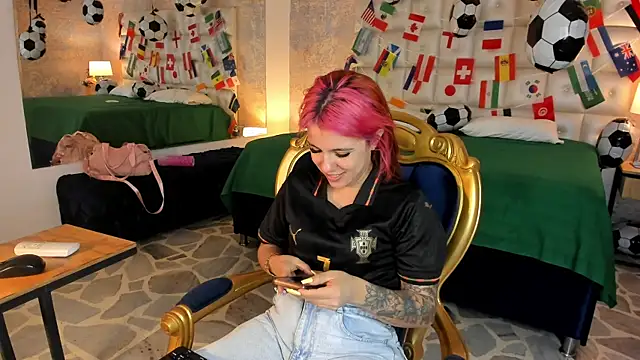 MelaniieRoux online show from 2, 7, 2026