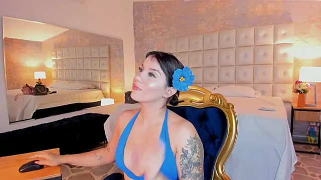 MelaniieRoux online show from 4, 8, 2026
