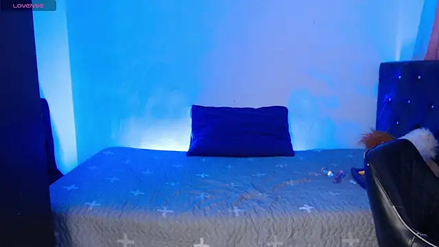 Kendall Gil online show from 3, 3, 2025