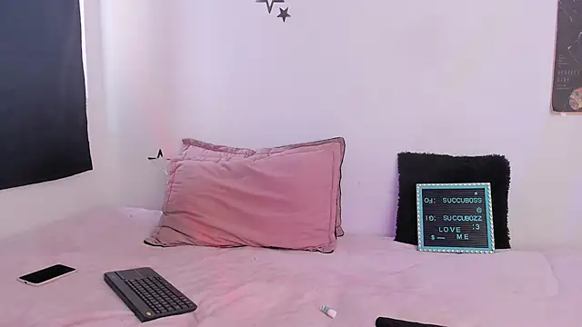 AlyRoses online show from 6, 11, 2025