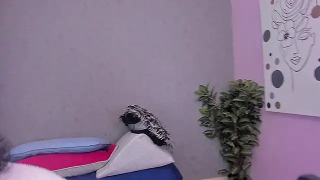 Tiffany mendez online show from 20, 3, 2026